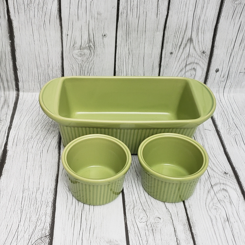 Chantal Classic Ceramic Loaf Pan and 2 Custard Cups